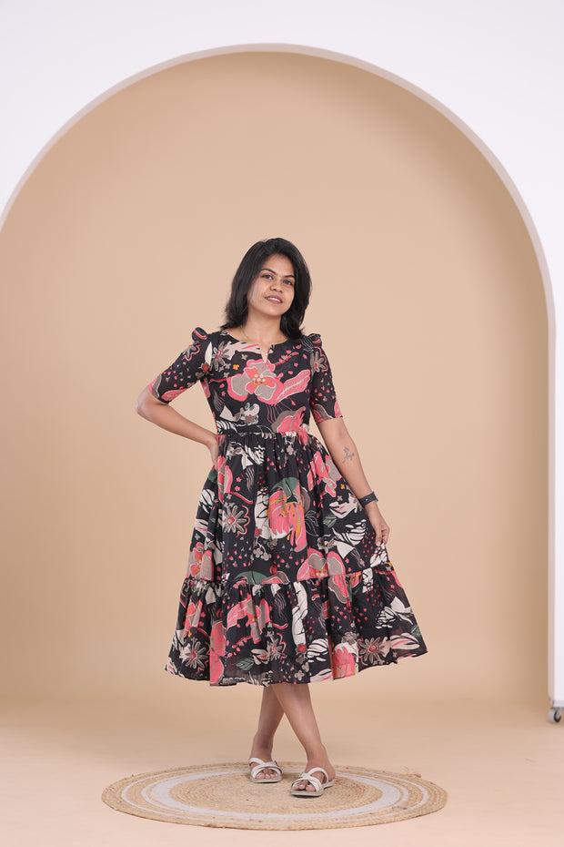 <h2>Bloom Into Your Best Look.<br/><span style="text-decoration:underline">Upto 30% off.</span></h2>