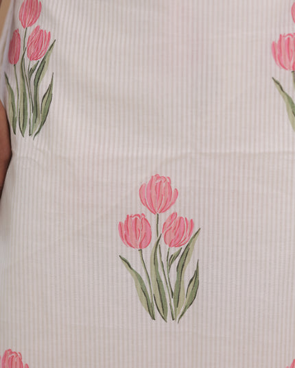 Petals in White Cotton Co-Ord with Collered V - Neck